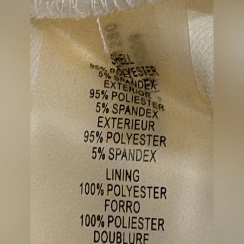 NWT, Women’s Vince Camuto, Floral Dress, Size 2 - Picture 9 of 13